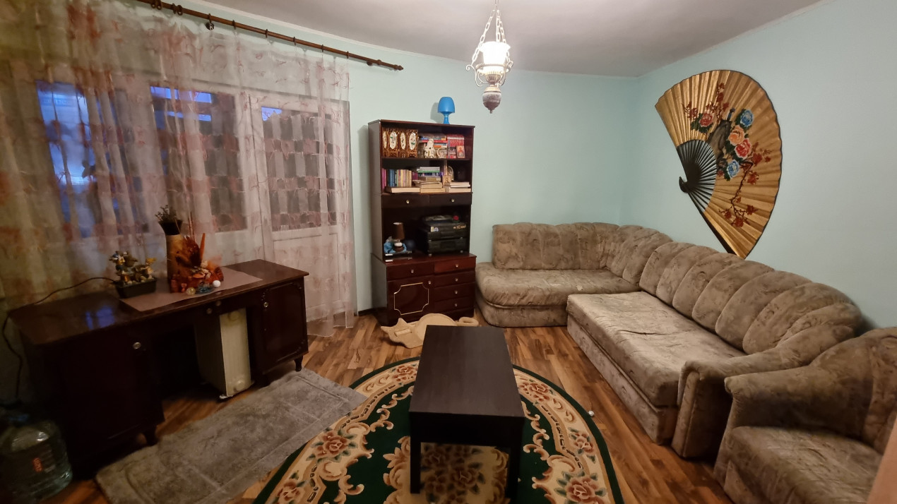 Vanzare apartament 2 camere zona  Republicii-Caraiman