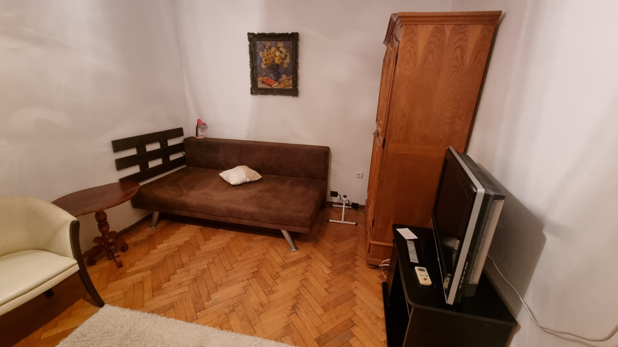 Vanzare garsoniera decomandata in zona Ultracentrala