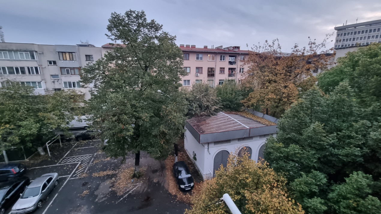 Vanzare garsoniera decomandata in zona Ultracentrala