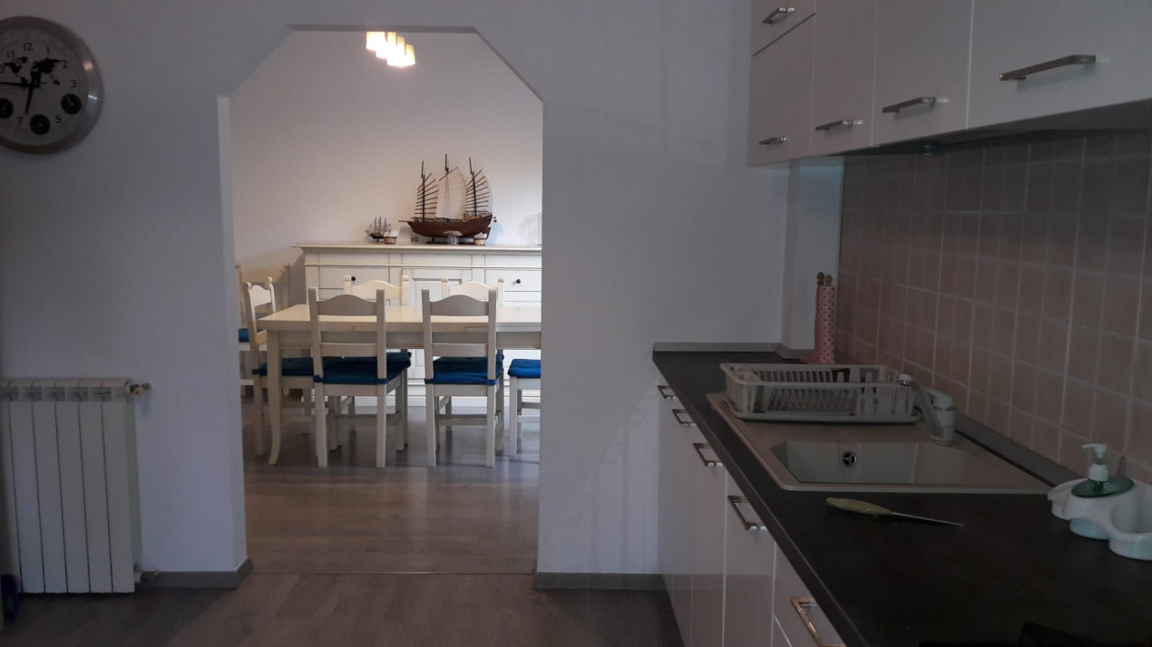 Vanzare casa-vila cu 4 camere in Bucov-Cartier Rezidential Mica Roma
