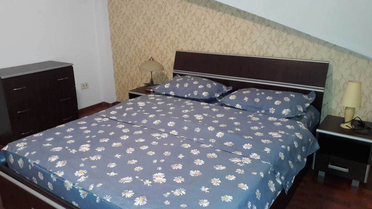 Vanzare casa-vila cu 4 camere in Bucov-Cartier Rezidential Mica Roma