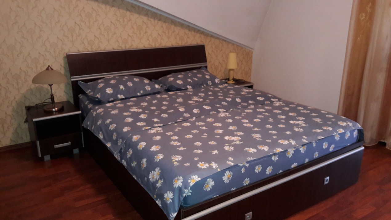 Vanzare casa-vila cu 4 camere in Bucov-Cartier Rezidential Mica Roma
