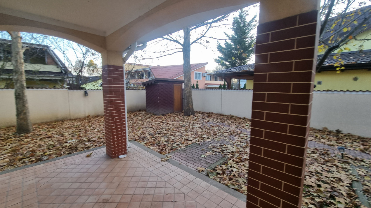 Vanzare casa-vila cu 4 camere in Bucov-Cartier Rezidential Mica Roma