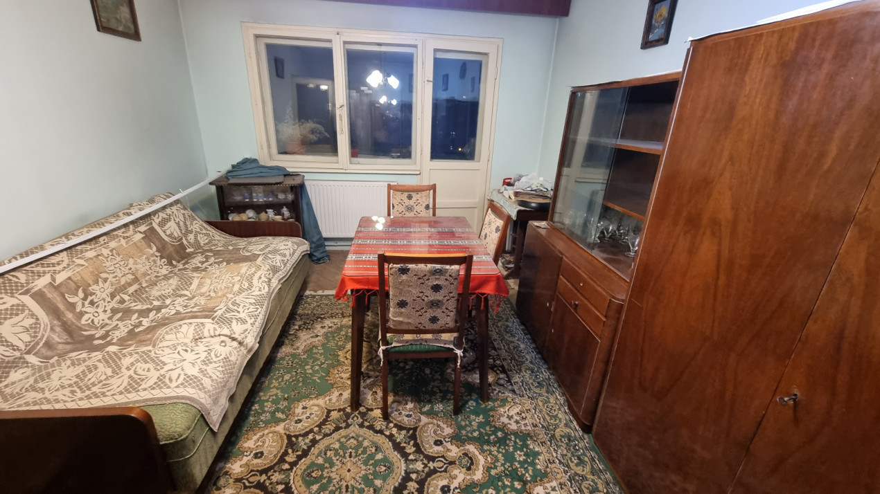 Vanzare apartament 2 camere in zona Sud-Eminescu