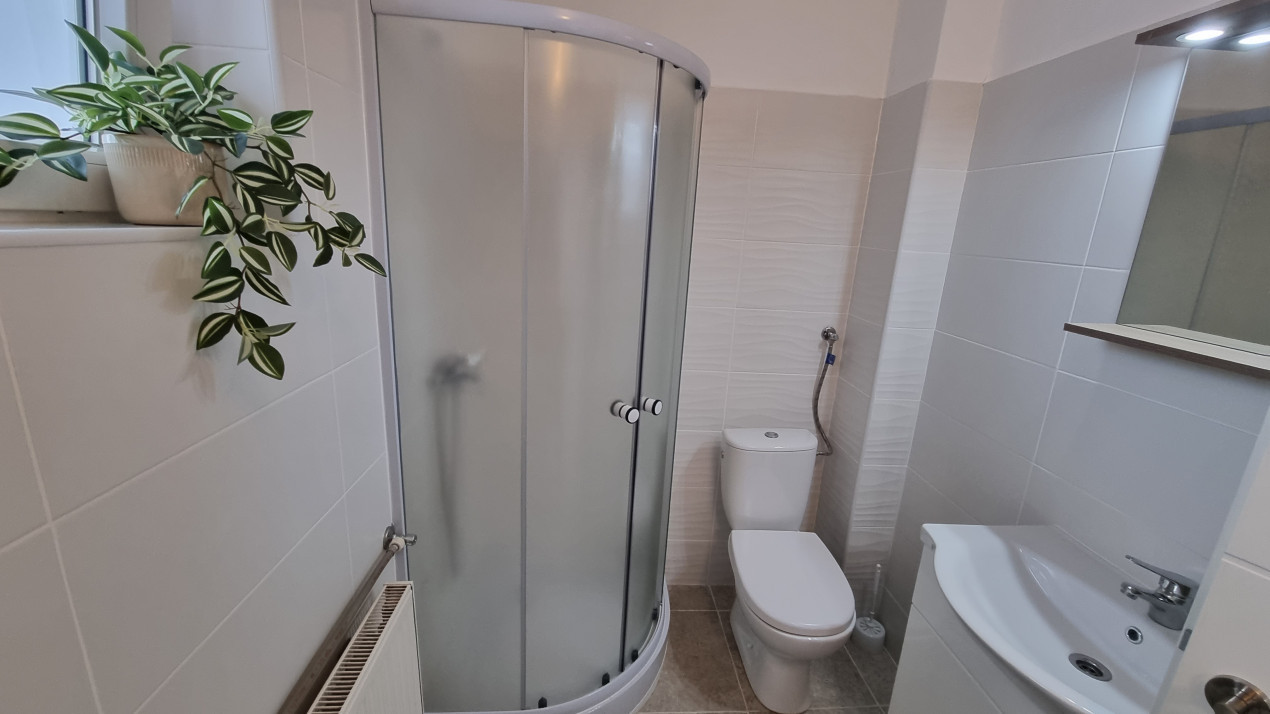 Inchiriere garsoniera moderna in Ploiesti, zona Bar Bucov-Postei