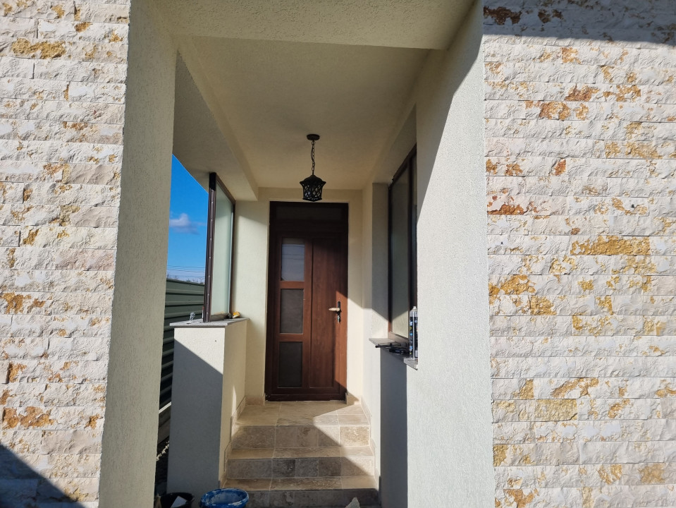 Vanzare casa-vila cu 4 camere in zona Ploiestiori-Tantareni