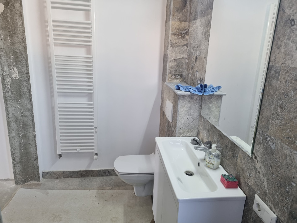 Vanzare casa-vila cu 4 camere in zona Ploiestiori-Tantareni