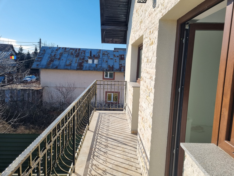 Vanzare casa-vila cu 4 camere in zona Ploiestiori-Tantareni