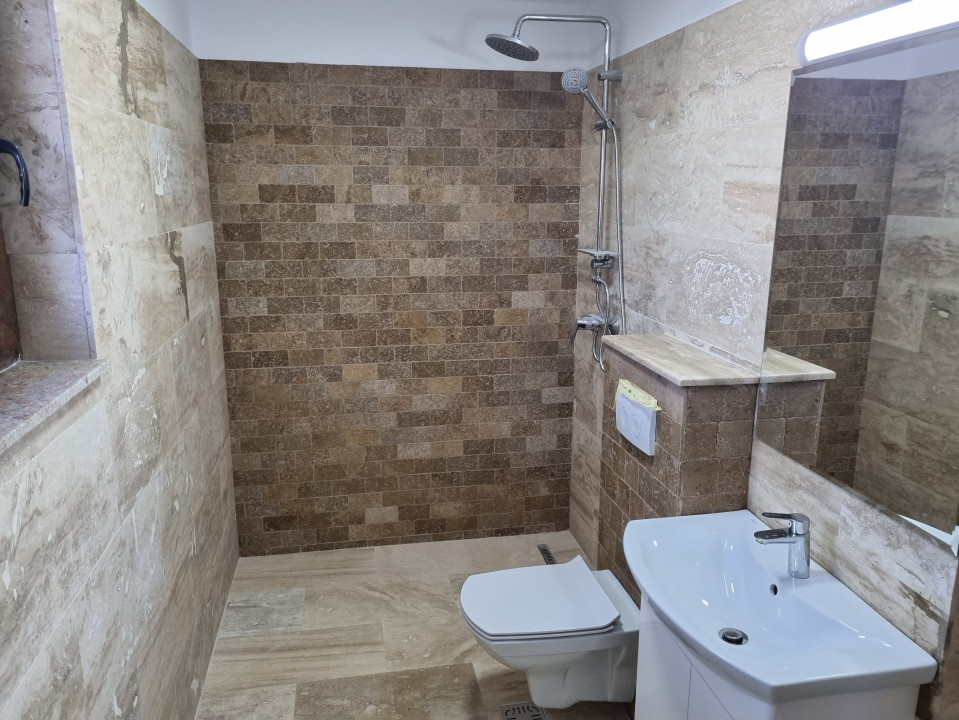 Vanzare casa-vila cu 4 camere in zona Ploiestiori-Tantareni