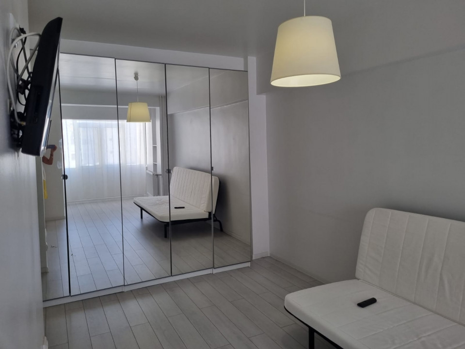 Inchiriere garsoniera moderna in Ploiesti zona Centrala-Galerii