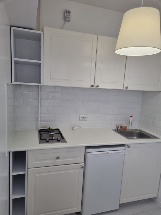 Inchiriere garsoniera moderna in Ploiesti zona Centrala-Galerii