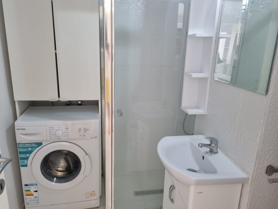 Inchiriere garsoniera moderna in Ploiesti zona Centrala-Galerii