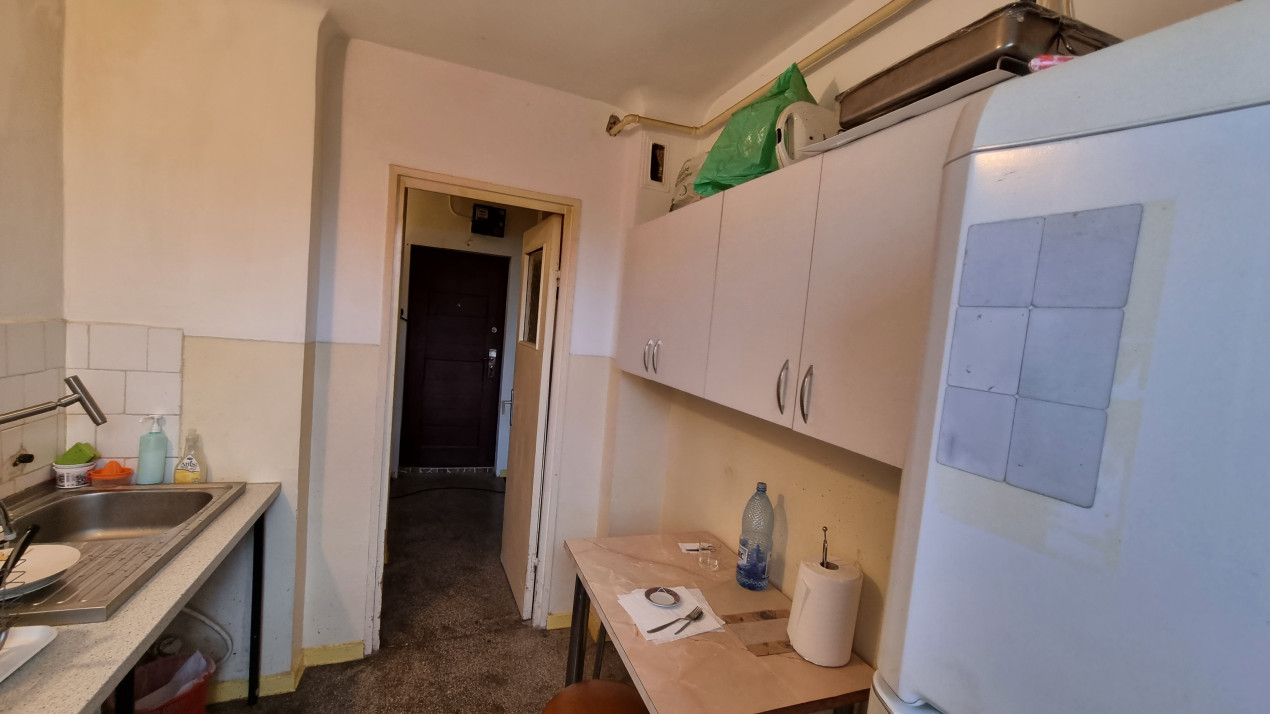 Vanzare apartament 4 camere in zona Vest-Lamaita