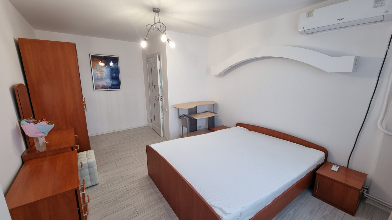 Inchiriere apartament 2 camere modern in zona Republicii-8 Martie