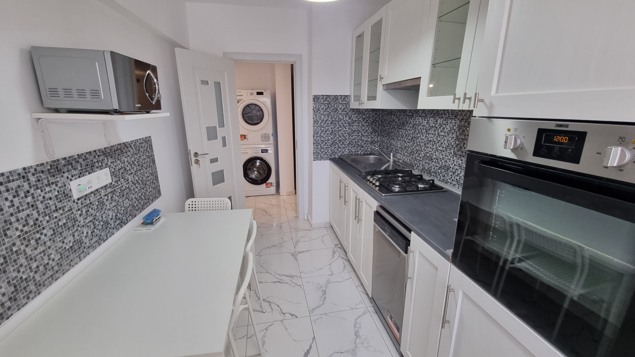 Inchiriere apartament 2 camere modern in zona Republicii-8 Martie