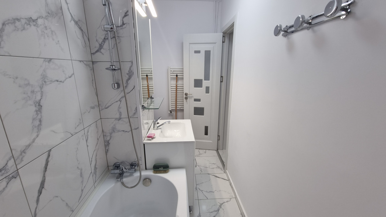 Inchiriere apartament 2 camere modern in zona Republicii-8 Martie