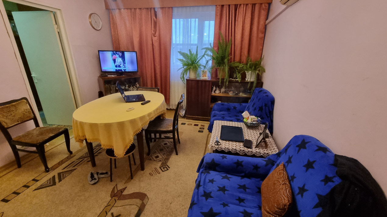 Vanzare apartament 2 camere, confort 2,  in zona Marasesti