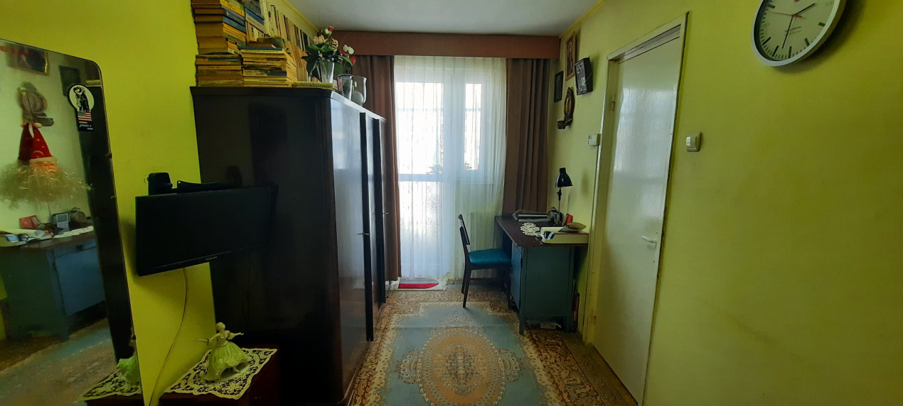 Vanzare apartament 2 camere, confort 2,  in zona Marasesti