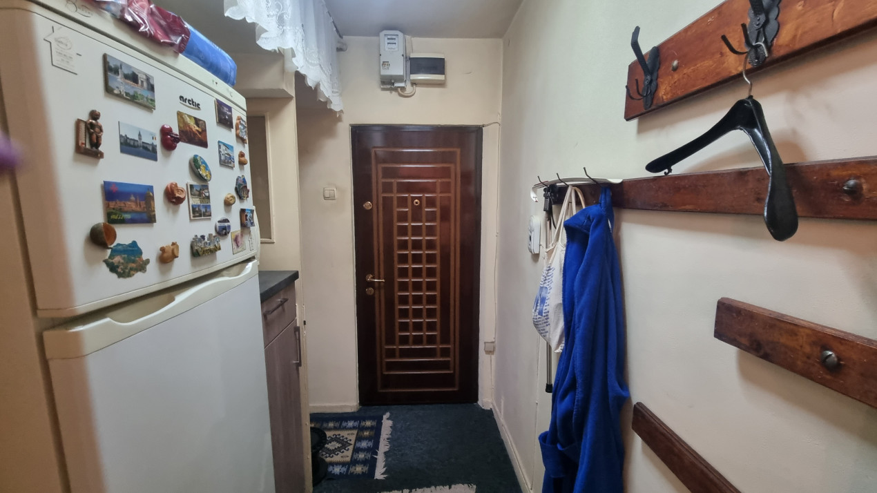 Vanzare apartament 2 camere, confort 2,  in zona Marasesti