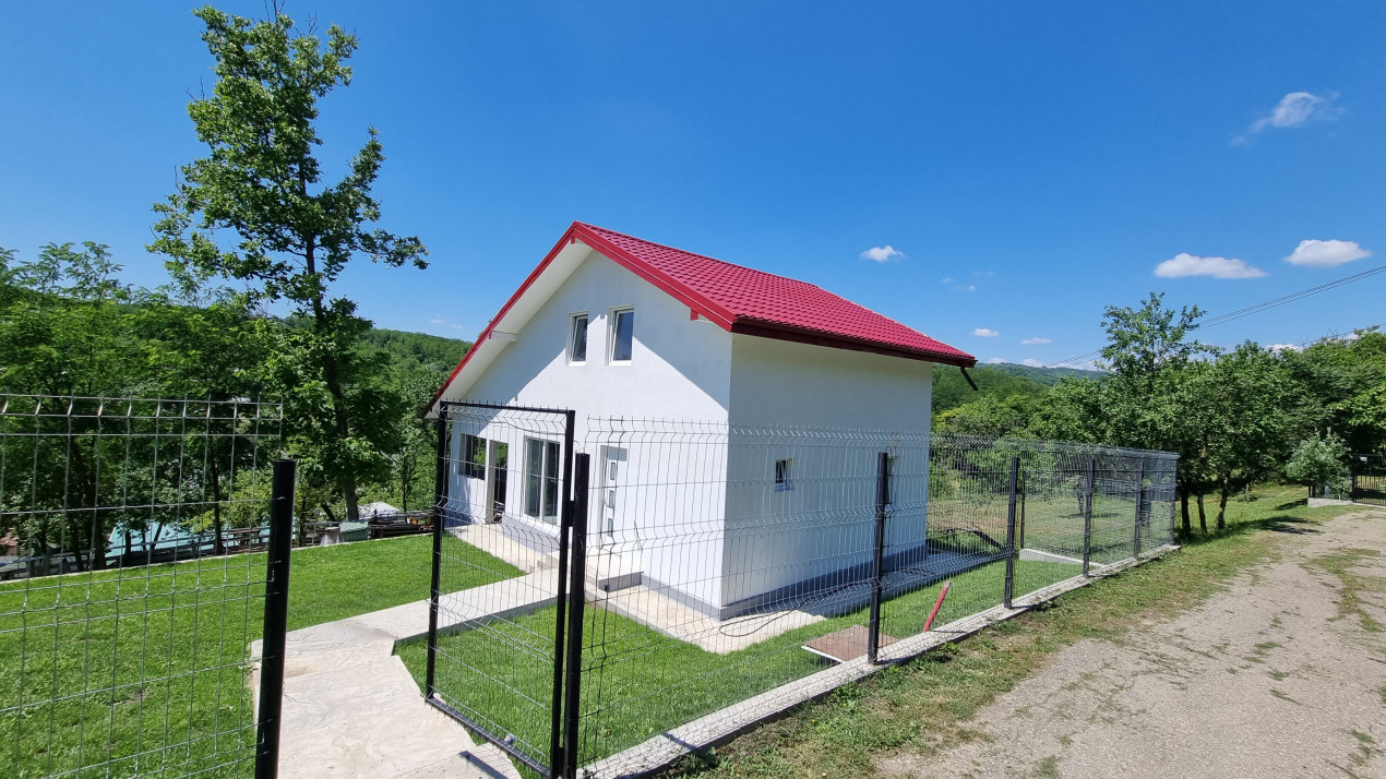 Vanzare Casa-vila 4 camere in zona Soimari- Prahova