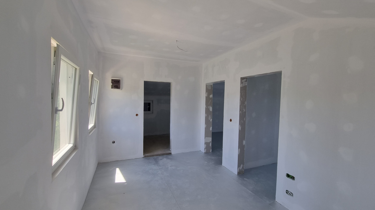 Vanzare Casa-vila 4 camere in zona Soimari- Prahova