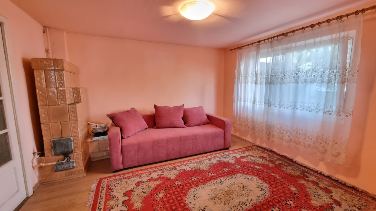 Vanzare Casa 3 camere in Ploiesti zona Gageni