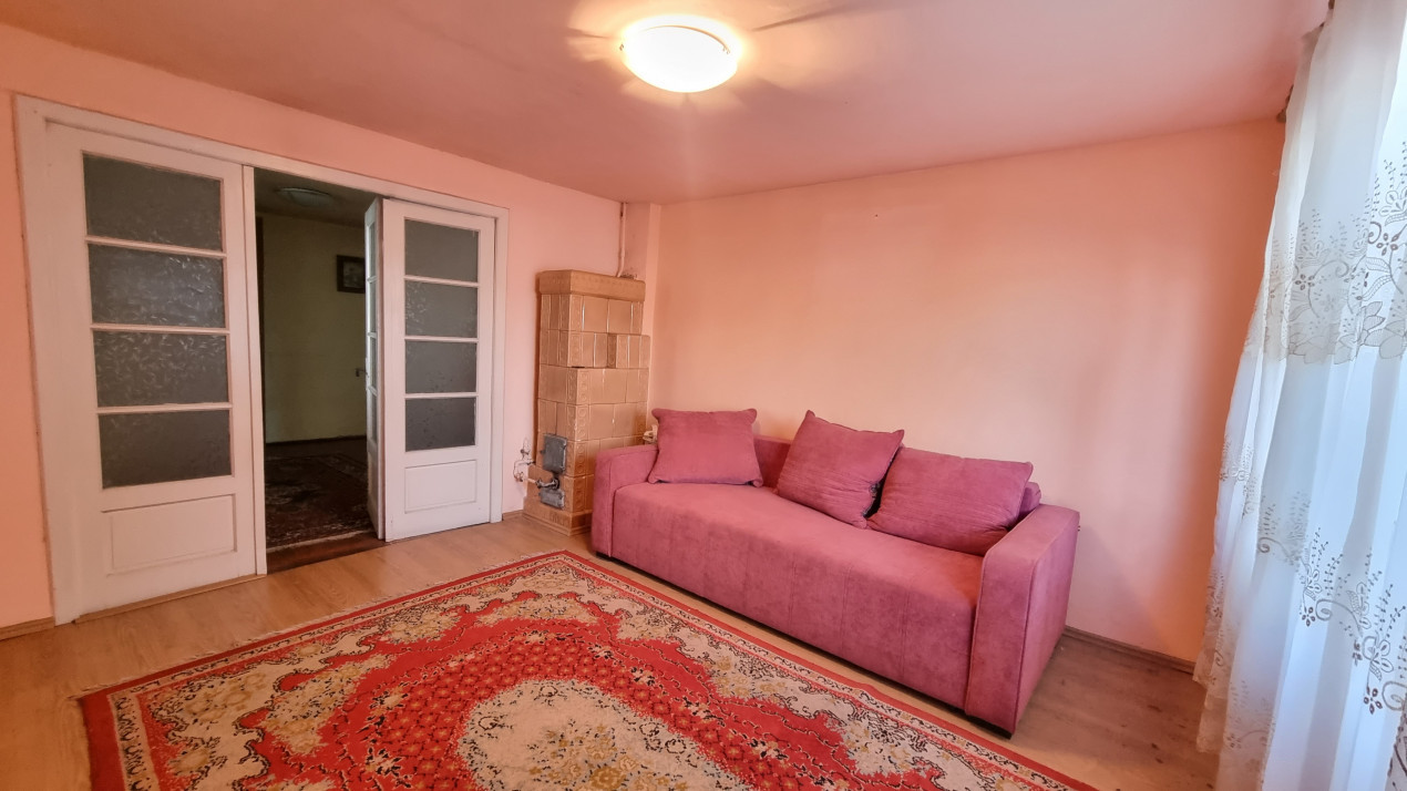 Vanzare Casa 3 camere in Ploiesti zona Gageni