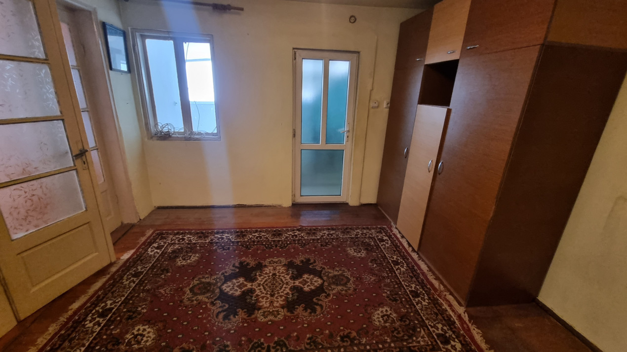 Vanzare Casa 3 camere in Ploiesti zona Gageni