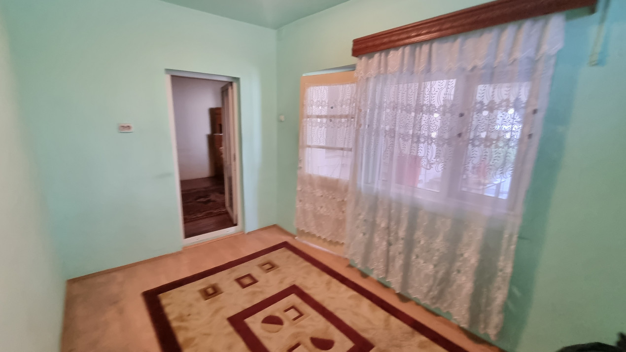 Vanzare Casa 3 camere in Ploiesti zona Gageni