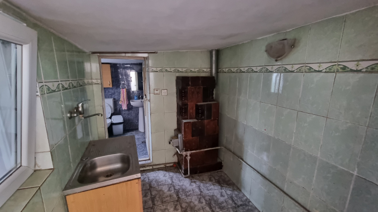 Vanzare Casa 3 camere in Ploiesti zona Gageni