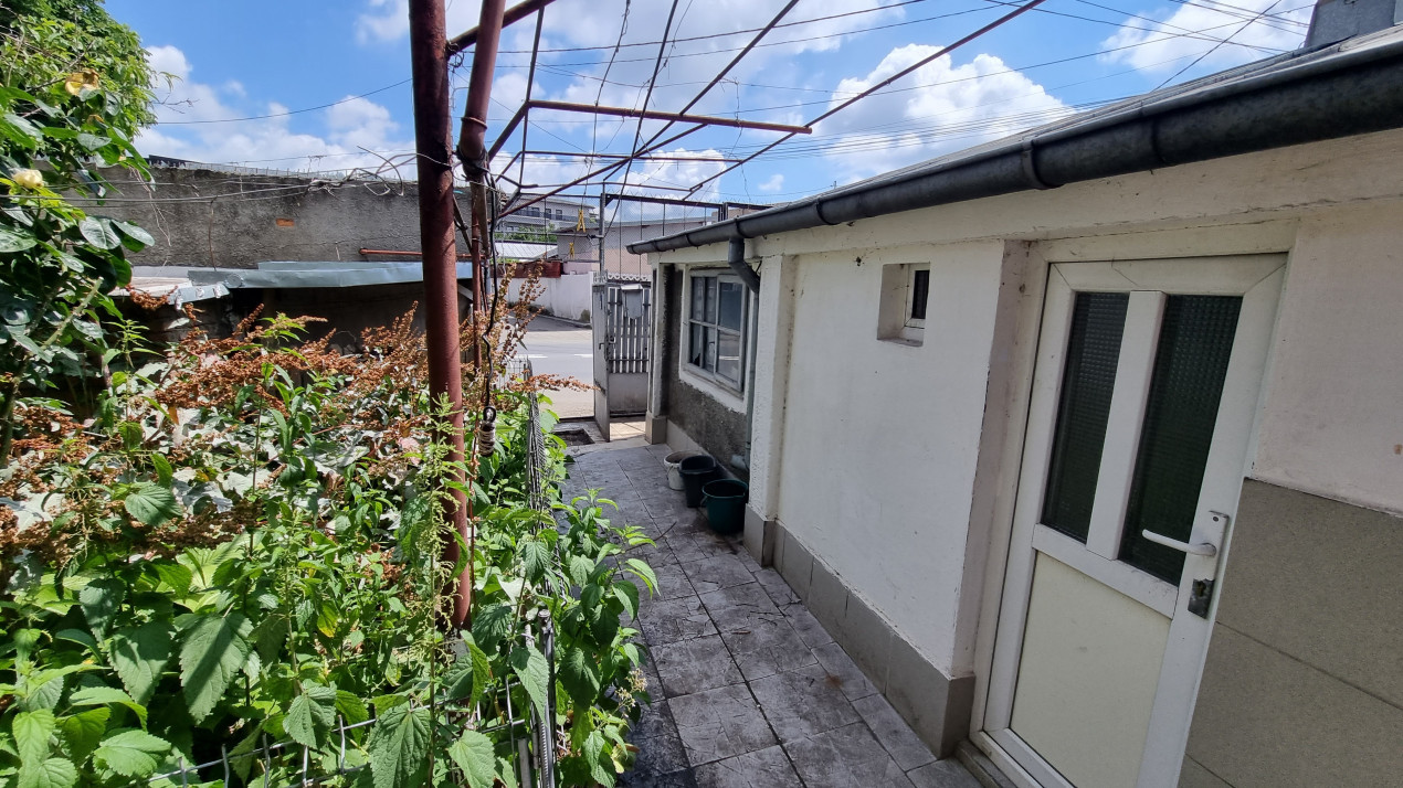 Vanzare Casa 3 camere in Ploiesti zona Gageni