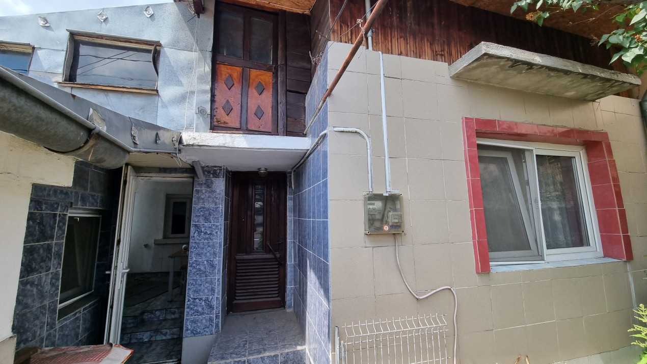 Vanzare Casa 3 camere in Ploiesti zona Gageni