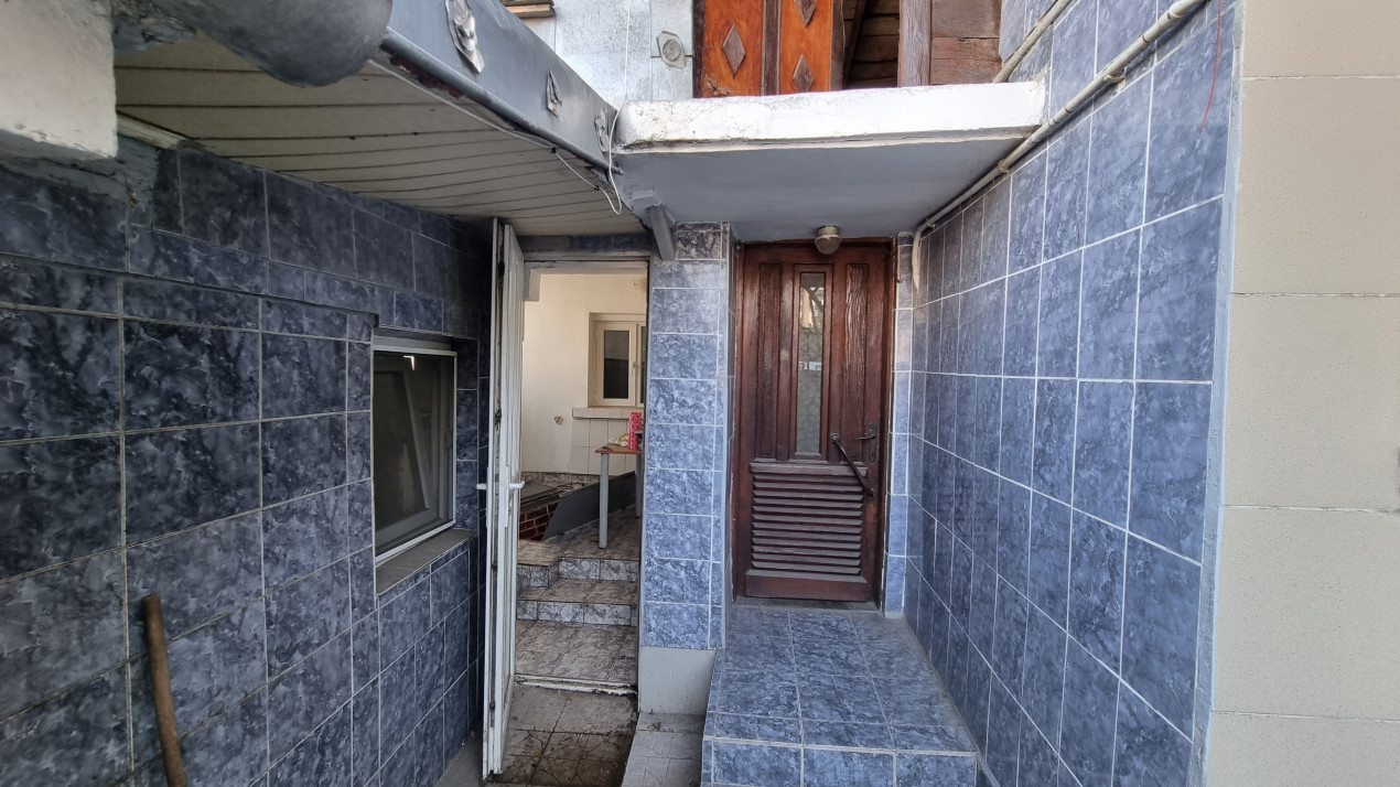 Vanzare Casa 3 camere in Ploiesti zona Gageni