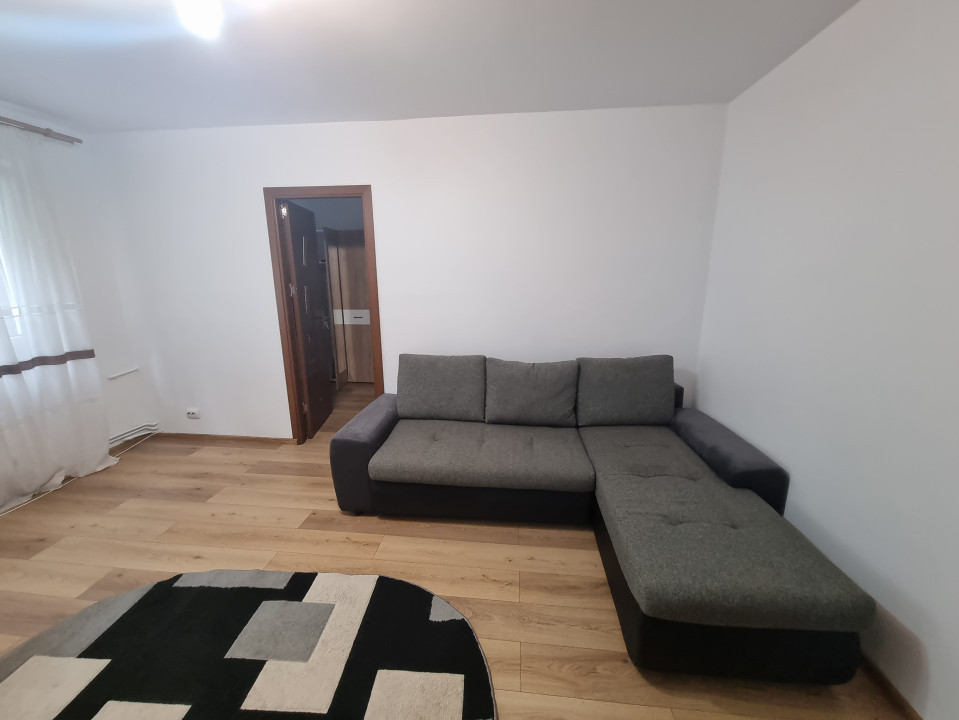 Inchiriere apartament cu 2 camere in Ploiesti zona Nord- Polux