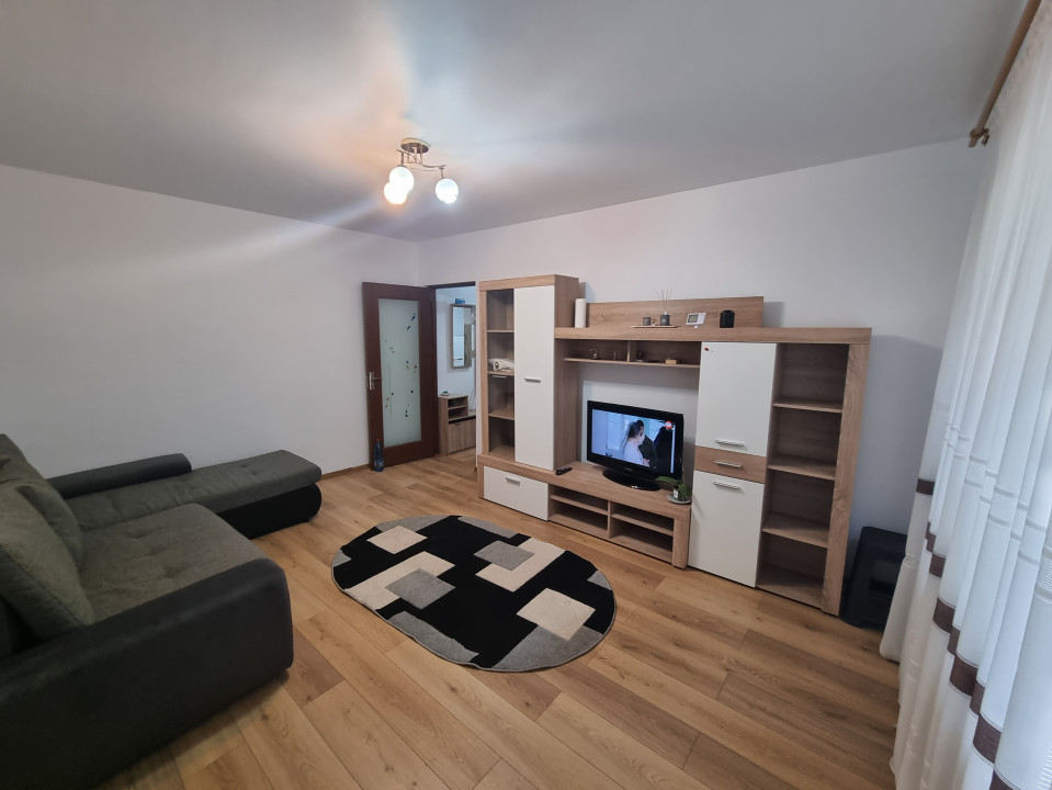 Inchiriere apartament cu 2 camere in Ploiesti zona Nord- Polux