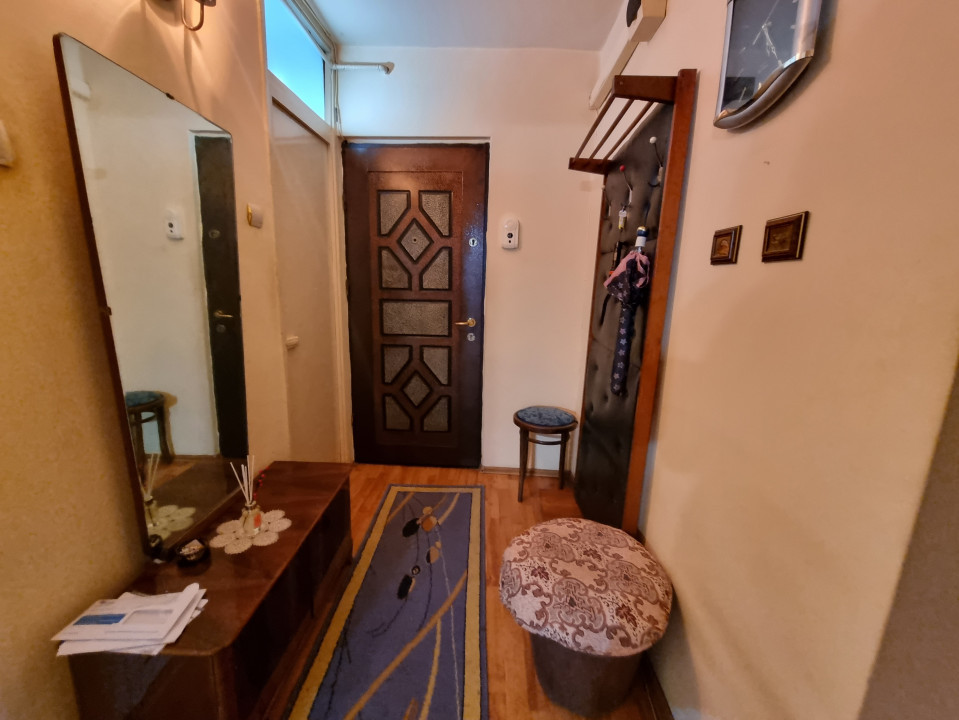 Vanzare apartament 3 camere spatios, in zona Cantacuzino-Str Curcubeului