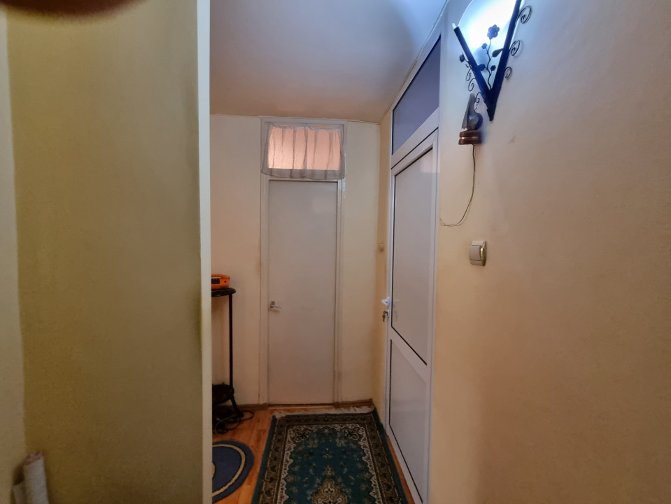 Vanzare apartament 3 camere spatios, in zona Cantacuzino-Str Curcubeului