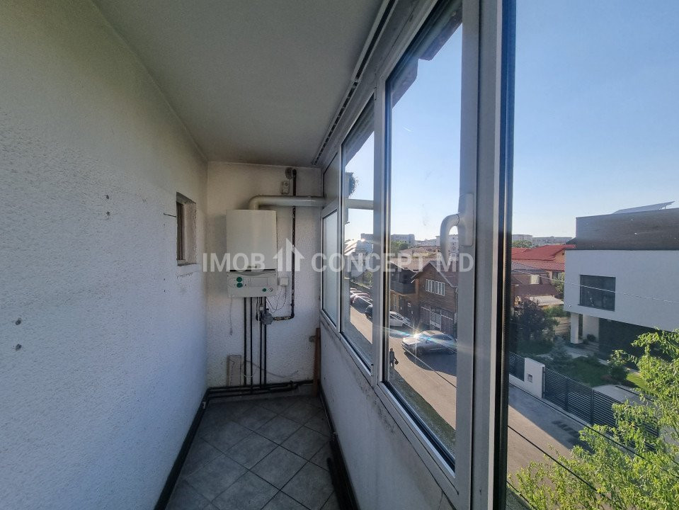 Vanzare apartament 3 camere luminos in zona Cioceanu 