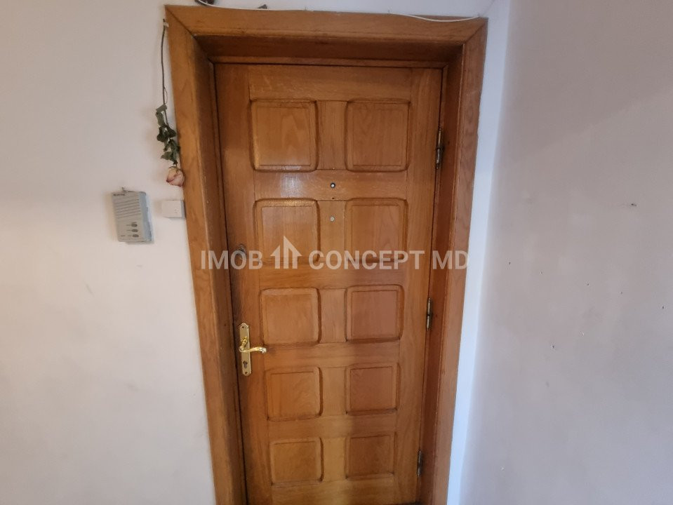 Vanzare apartament 3 camere luminos in zona Cioceanu 