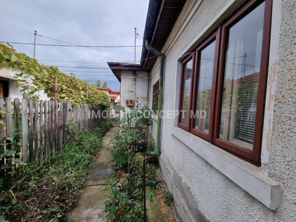 Vanzare casa 3 camere cu teren 327 mp in Str Nicopole