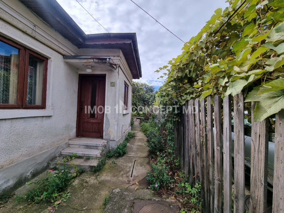 Vanzare casa 3 camere cu teren 327 mp in Str Nicopole