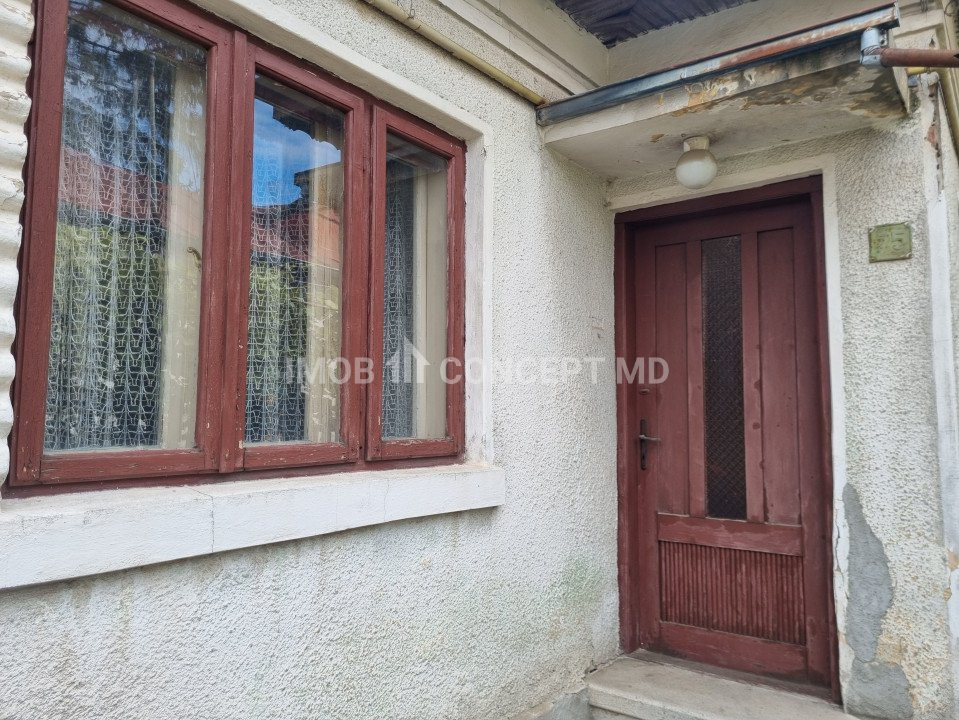 Vanzare casa 3 camere cu teren 327 mp in Str Nicopole