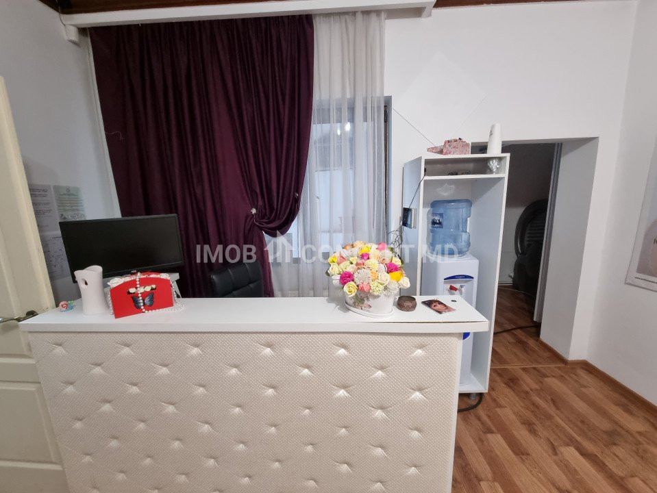 Inchiriere spatiu comercial in casa-vila in zona Ultracentrala