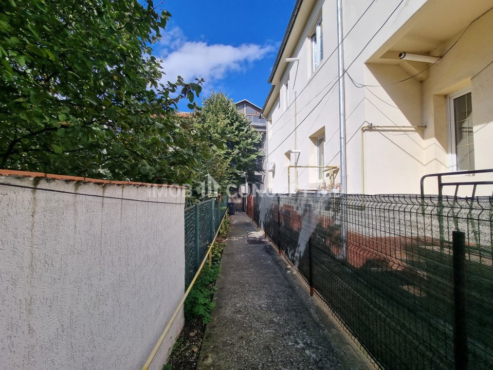 Inchiriere spatiu comercial in casa-vila in zona Ultracentrala