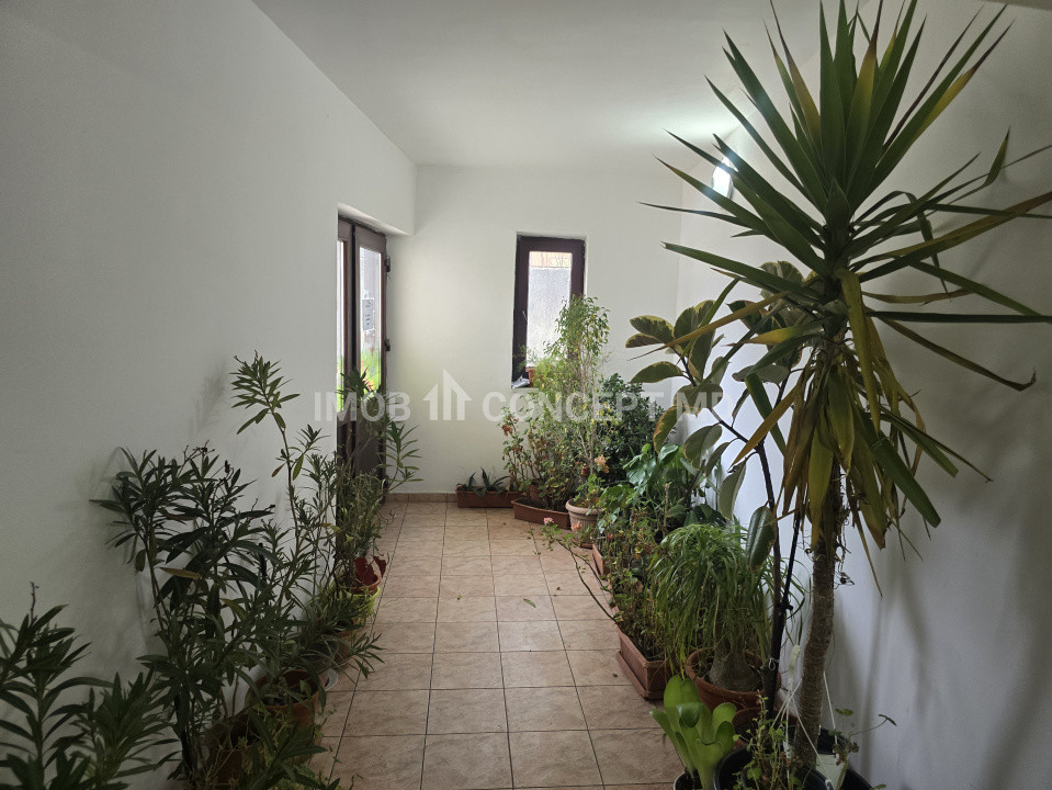 INCHIRIERE apartament 2 camere, in bloc la curte, zona Mihai Bravu