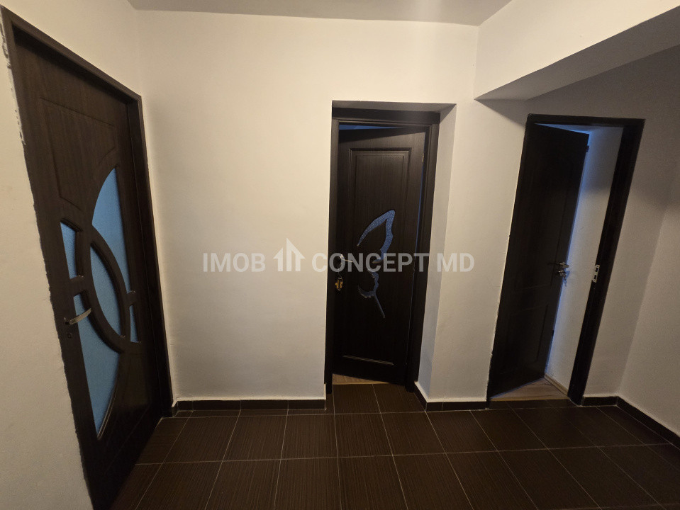 INCHIRIERE apartament 2 camere, in bloc la curte, zona Mihai Bravu