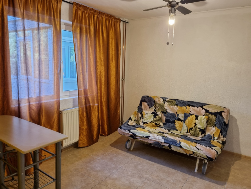 Inchiriere apartament 2 camere decomandat,  in Ploiesti, zona Marasesti,