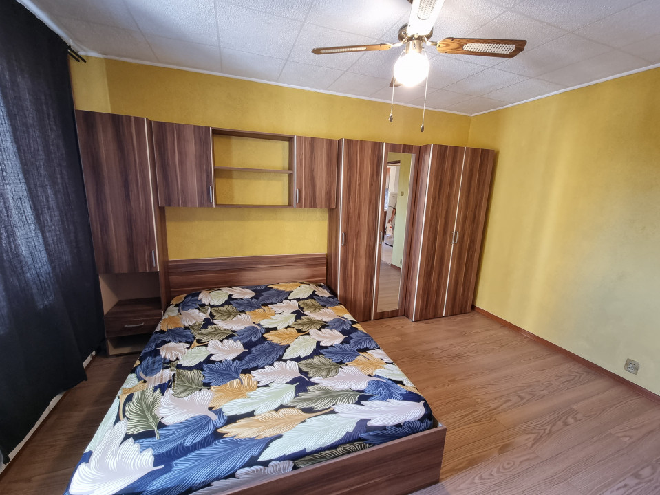 Inchiriere apartament 2 camere decomandat,  in Ploiesti, zona Marasesti,