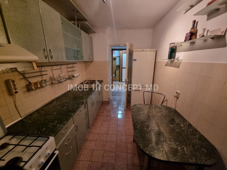 Inchiriere apartament 2 camere in zona Republicii-Mega Image