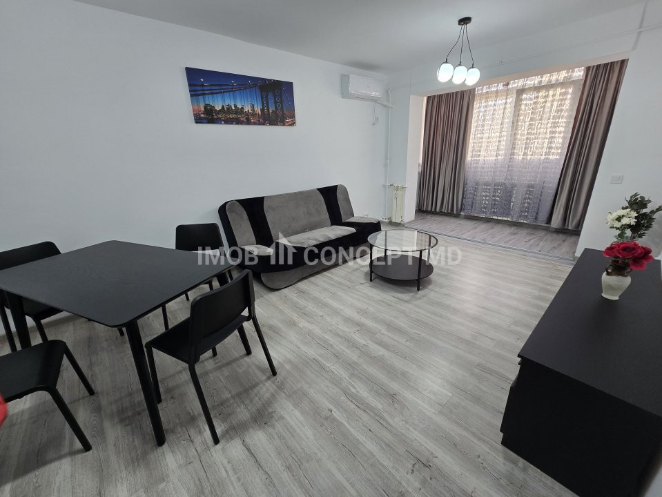 INCHIRIERE APARTAMENT 2 CAM RENOVAT IN ZONA 8 MARTIE-REPUBLICII